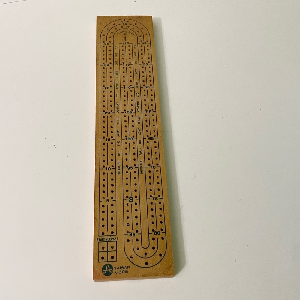Vintage Wooden Cribbage Board X 308 Taiwan